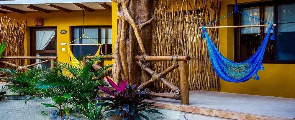 Aqualuna Boutique Hotel By Sunrise (Adults Only) Плая дел Кармен Екстериор снимка