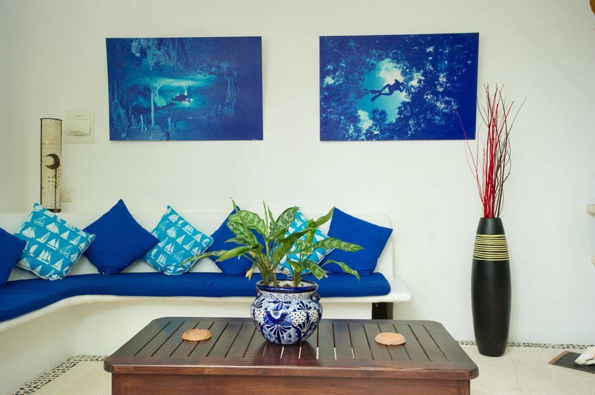 Aqualuna Boutique Hotel By Sunrise (Adults Only) Плая дел Кармен Екстериор снимка